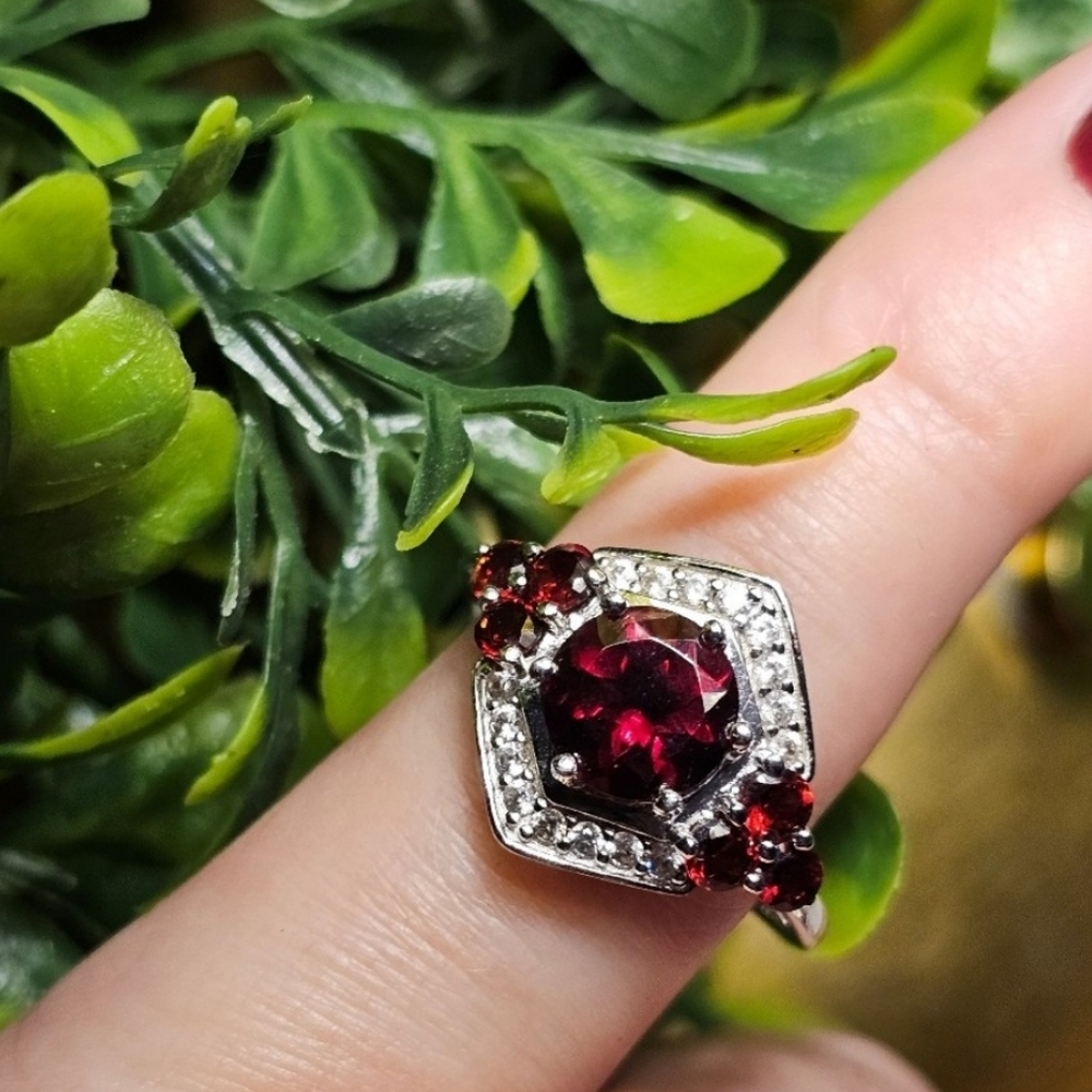 Red Vermelho Garnet & White Zircon ring